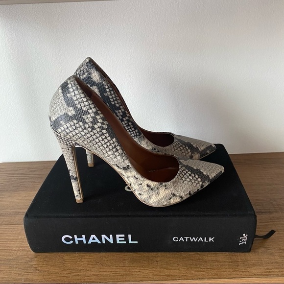 SM Snake Print Pumps - Picture 8 of 8